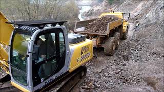 Engins chantier 3  RN102 Ardèche  Déroctage  terrassement [upl. by Sidnak]