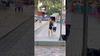 La caja divertida😂 shortvideo funny humor viralvideo comedy video short [upl. by Thomajan]