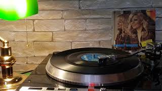 Emel Sayın 45lik Şarkı  quotSen Mevsimler Gibisinquot 🥰😘🧿🎶🎼🎵vinly music plak vinyllove vinylrecord [upl. by Ainnat463]