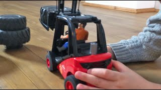 KIDs TOY Bruder FORKLIFT ♦ Linde Gabelstapler für Kinder [upl. by Anavoig]