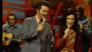 Conway Twitty amp Loretta Lynn  Pickin Wild Mountain Berries [upl. by Enala]