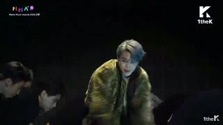 Bts 방탄소년단 jhope  jimin  jungkookrude dancing at melon music award 2018 MMAs 01122018 [upl. by Elvis826]