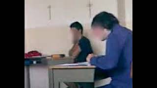 Professore si incazza per una flatulenza in classe [upl. by Nniw]