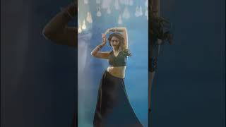 sayeesha hot item song and romatic moves sayeesha itemsong romantic dancevideo [upl. by Priscella447]