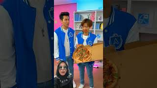 MAKAN PIZZA SAMPE BELEPOTAN viralvideo shorts [upl. by Siramed]