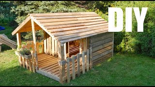 DIY Spielhaus  Gartenhaus für Kinder ★ selber bauen aus Paletten  Anleitung [upl. by Catarina]