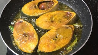 Simple Ilish Macher Tel Jhol Recipe [upl. by Fotinas]