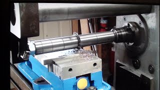 Cutting a Rack on Horizontal Mill TIPS 573 tubalcain [upl. by Allemrac]