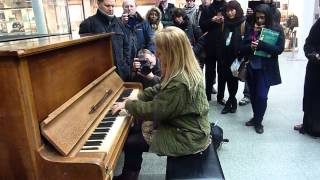 Valentina Lisitsa St Pancras International  Rachmaninov Prelude in G minor [upl. by Pardo]