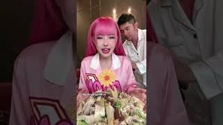 Ngân 98 mỗi lần mukbang gà cùng Lương Bằng Quang là gây tranh cãi shorts [upl. by Harty]