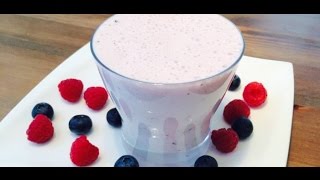 Der Kiwi Erdbeer Protein Shake  leckeres Fitness Rezept [upl. by Thurber]