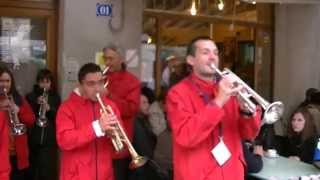 La Banda LEspérance au Corso Fleuri de Lanouaille 2014 quotCielo ciegoquot [upl. by Partridge]