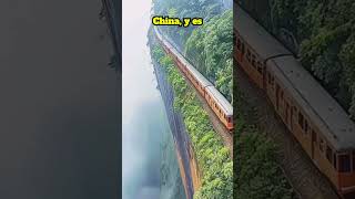 El TREN Del ACANTILADO📸 shorts shortsvideo china aventura maravillasnaturales acantilados [upl. by Avert]