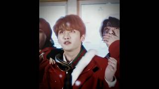 FELIZ NAVIDAD straykids christmasevel 스트레이키즈 youmakestraykidsstay shorts feliznavidad edit [upl. by Chernow]