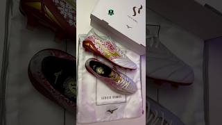 Las nuevas Mizuno de Sergio Ramos [upl. by Zile]