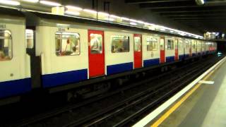 D78 stock 7046 at Aldgate East [upl. by Moberg362]