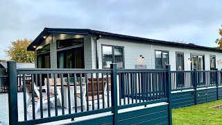 Tour the Pemberton Rivendale Lodge at Springwood Holiday Park Kelso [upl. by Larisa]