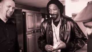 Snoop Lion performs with Walk off the Earth Ashtrays and Heartbreaks [upl. by Englis693]