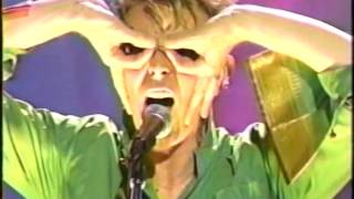 David Bowie – Moonage Daydream Live GQ Awards 1997 [upl. by Niela]