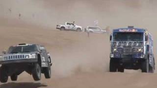 Rally Dakar 2010  Robby Gordon vs Vladimir Chagin [upl. by Haig]