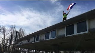 Gilets jaunes  Péage de la Barque  jusqu’à 800 personnes attendues [upl. by Kcirdes]