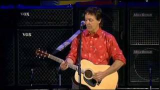 Paul McCartney  Blackbird Live [upl. by Artema]