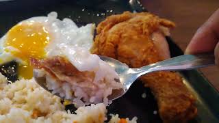 CHICKSILOG Fried CHICKen  SInangag  itLOG [upl. by Tsepmet]