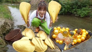 😱😱Riverbed Enigma Solved Girl Finds Giant PearlBursting Clam Unleashing Natures Glory！ [upl. by Emelita]