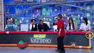 Programa do Ratinho  Faxinildo canta Sarafina e irrita Ratinho [upl. by Treboh]