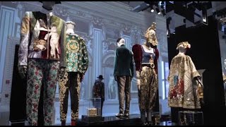 DolceampGabbana in mostra moda visioni e entertainment globale [upl. by Anemolif908]