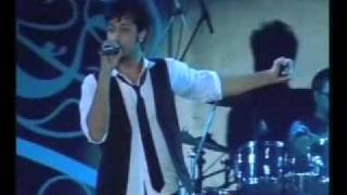 ATIF ASLAM LIVE Bheegi Bheegi Raato MaiHQ [upl. by Celie831]