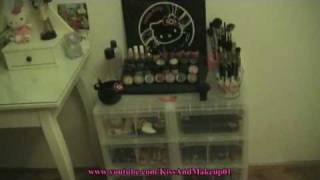 La mia collezionesistemazione makeup  My makeup collection and storage  Dicembre 2009 [upl. by Lucy]