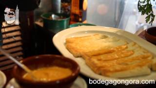 Pan con anchoas y boquerones en vinagre en Bodega Góngora Sevilla [upl. by Bradlee]