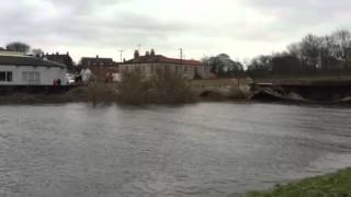 Collapsed Wharfe Bridge in Tadcaster [upl. by Maidy]