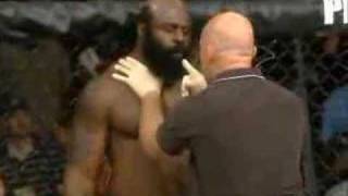 Kimbo Slice vs Tank Abbott [upl. by Baudelaire]