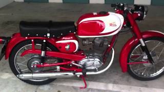 Moto Morini Corsaro 125  quotromboquot [upl. by Akapol]