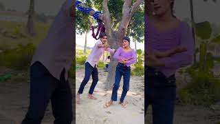 Saghe daghe nahail jaai khube maja liha foryou new song shortvideo bhojpuri tranding love [upl. by Eniamerej]