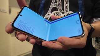 Synaptics Removes Foldable Phone Crease by granular ColorBrightness compensation sensing the fold [upl. by Elocaj]