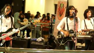 Tkoes Band quot Bujangan quot 20151029 [upl. by Almire]