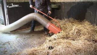 ASPIRATEUR DE FUMIER POUR BOXES DE CHEVAUX [upl. by Tillfourd]