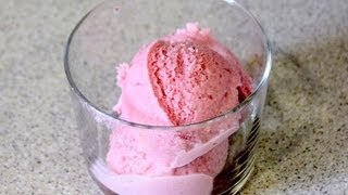 Receta de helado de fresa de yogur muy fácil  Ideas FACILES DIY [upl. by Tita]