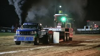 8050LB 4x4 Diesel Trucks Pulling at Winchester May 31 2013 [upl. by Frances]