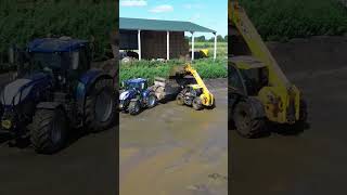 Muck Spreader loading farming jcb johndere agriculture [upl. by Blasien]