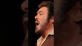 PAVAROTTI Shines with his Historic NEMORINO in the Cavatina QUANTO E BELLA classicalmusic opera [upl. by Inaleon]