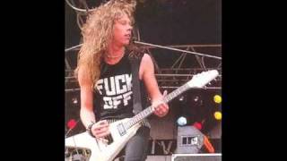 James Hetfield  Forgets Lyrics in Fade To Black 1987 [upl. by Notsecnirp]