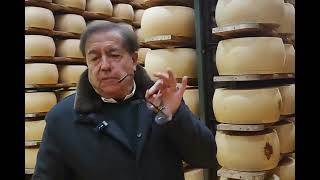 Le origini del Grana Padano racconta il Maestro Ambrogio Abbà caseificio Zucchelli ilmangiaweb [upl. by Riem]