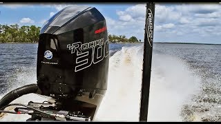 Mercury Racing 300R V8 Outboard Startup and Running Fast [upl. by Terrel]