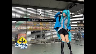 Hasta Hatsune Miku le tocó esperar el Macrobús😅 por más de dos horas tras las inundadaciones [upl. by Helbonnah270]