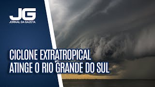 Ciclone extratropical atinge o Rio Grande do Sul [upl. by Anelrihs]