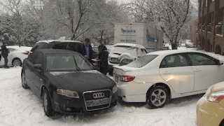 Snowy vehicle slip and slide in Vancouver [upl. by Cosette]